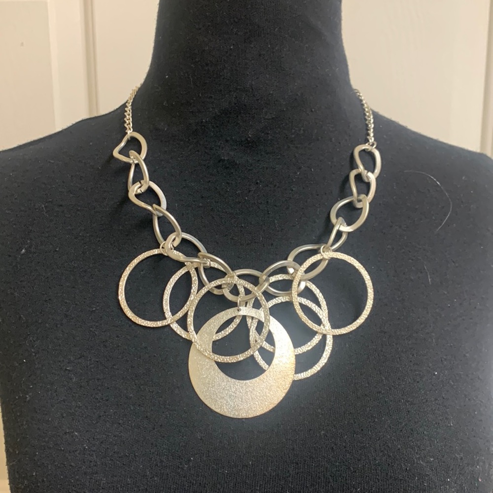 Necklace Silver Circle Design, Length 21”